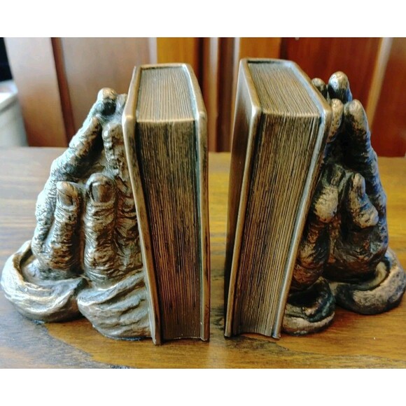 VTG Golden Praying Hands With Bible Bookends Set of 2 L/R Brass Color Finish - Picture 11 of 11